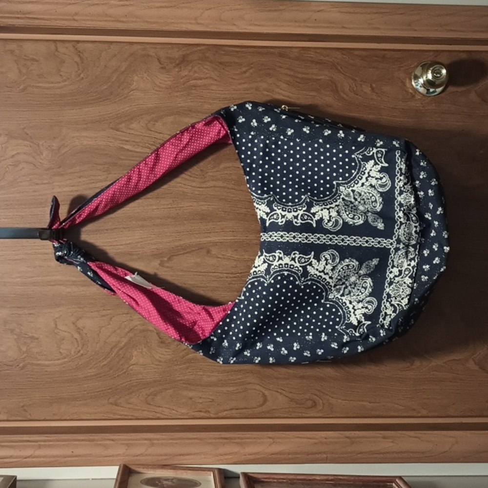 Icing Hobo Bag Large Country Cottage Market Blue Red Shoulder Purse NWT